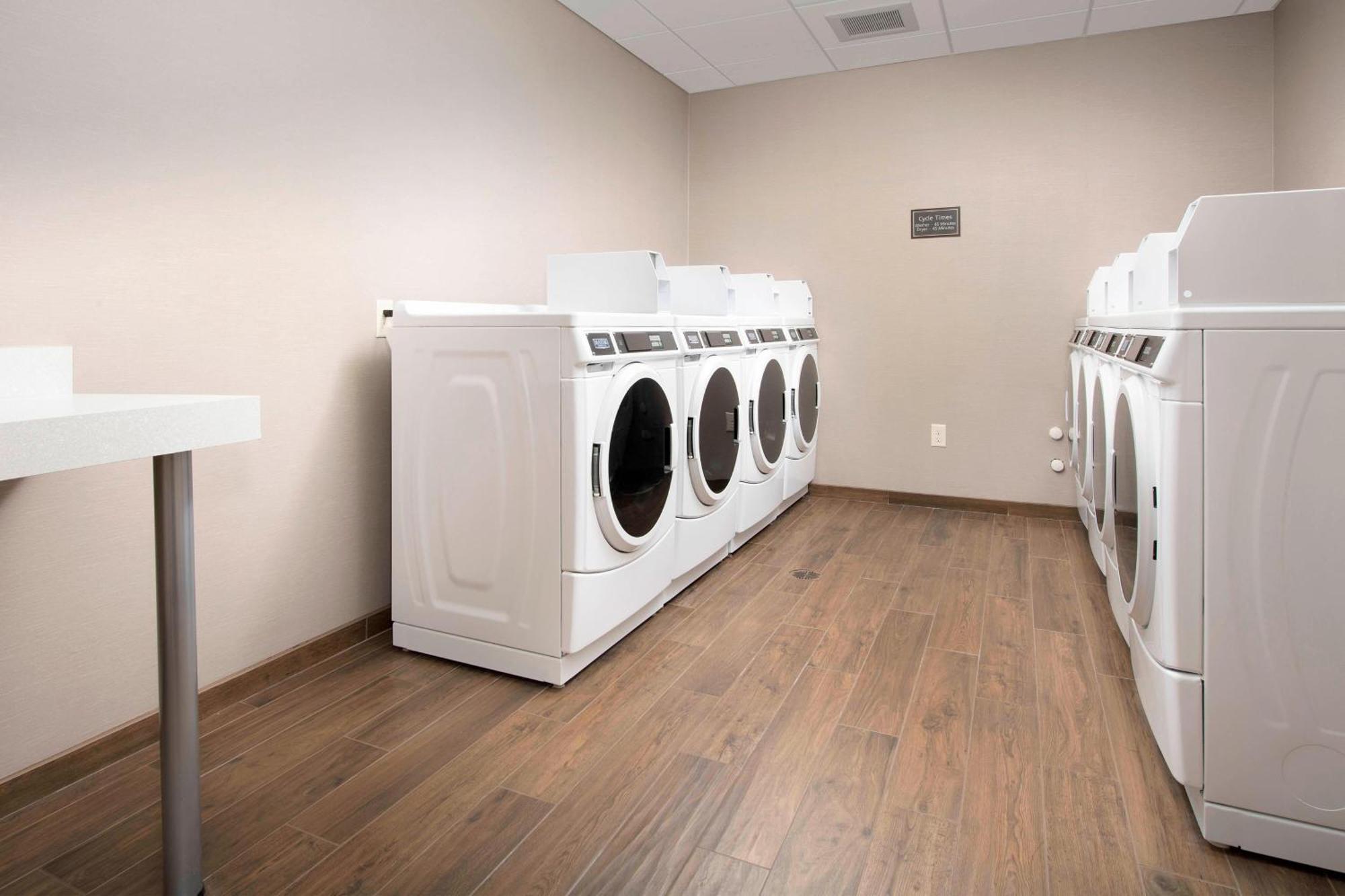 Residence Inn By Marriott Denver Airport/Convention Center Facilities photo